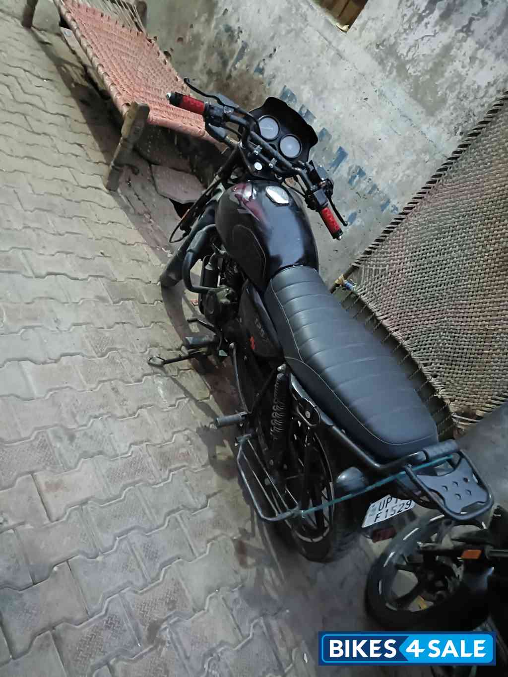 Bajaj CT 125X