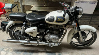 White Royal Enfield Classic 350