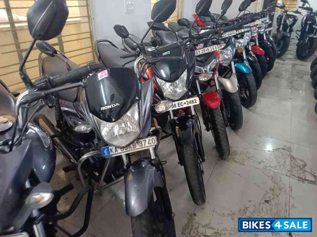 Bajaj Pulsar 150 Twin Disc BS6