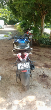 Bajaj Pulsar RS 200 ABS