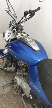 Bajaj Avenger 220 DTS-i 2015 Model