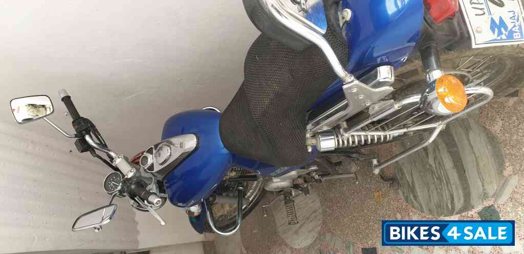 Bajaj Avenger 220 DTS-i