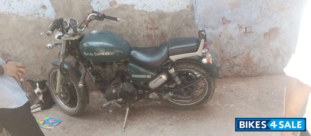 Asphalt Royal Enfield Thunderbird 350