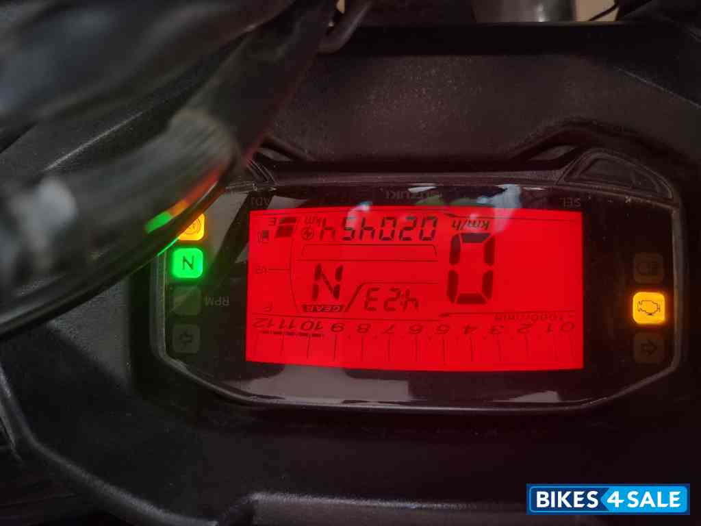 Black Suzuki Gixxer SF Fi