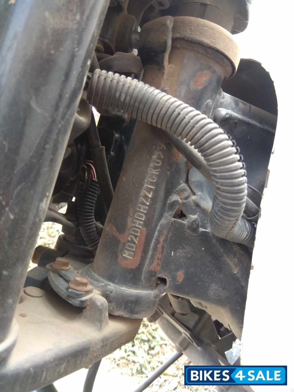 White Bajaj Pulsar 150 White Bajaj Pulsar 150