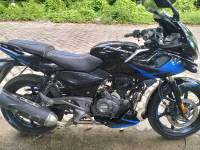 Bajaj Pulsar 220F