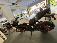 White KTM RC 125