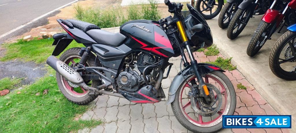 Bajaj Pulsar 150 Twin Disc BS6