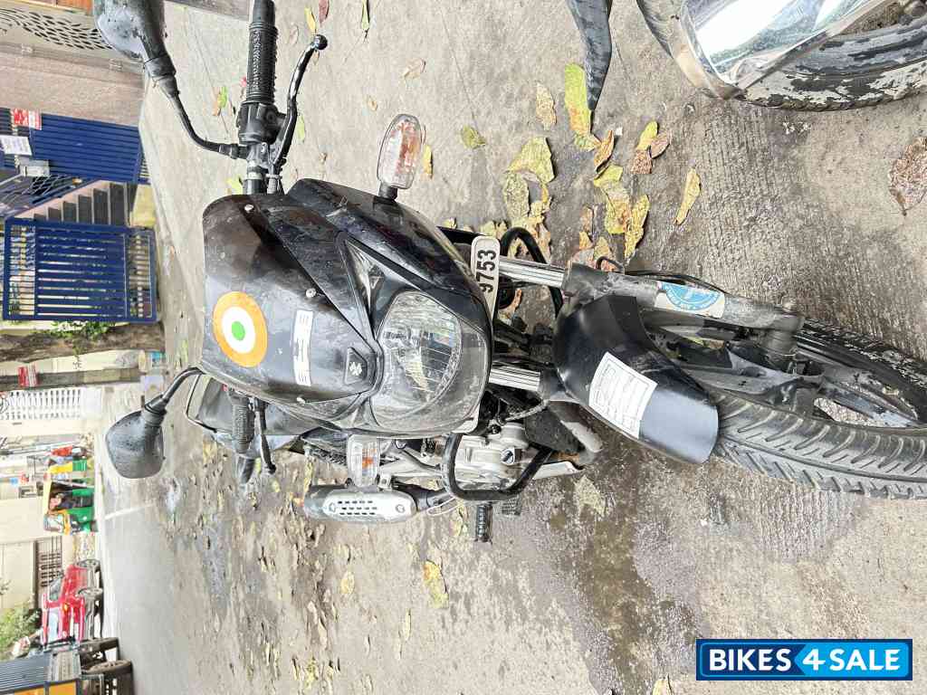 Black Bajaj Pulsar 150 DTSi Black Bajaj Pulsar 150 DTSi