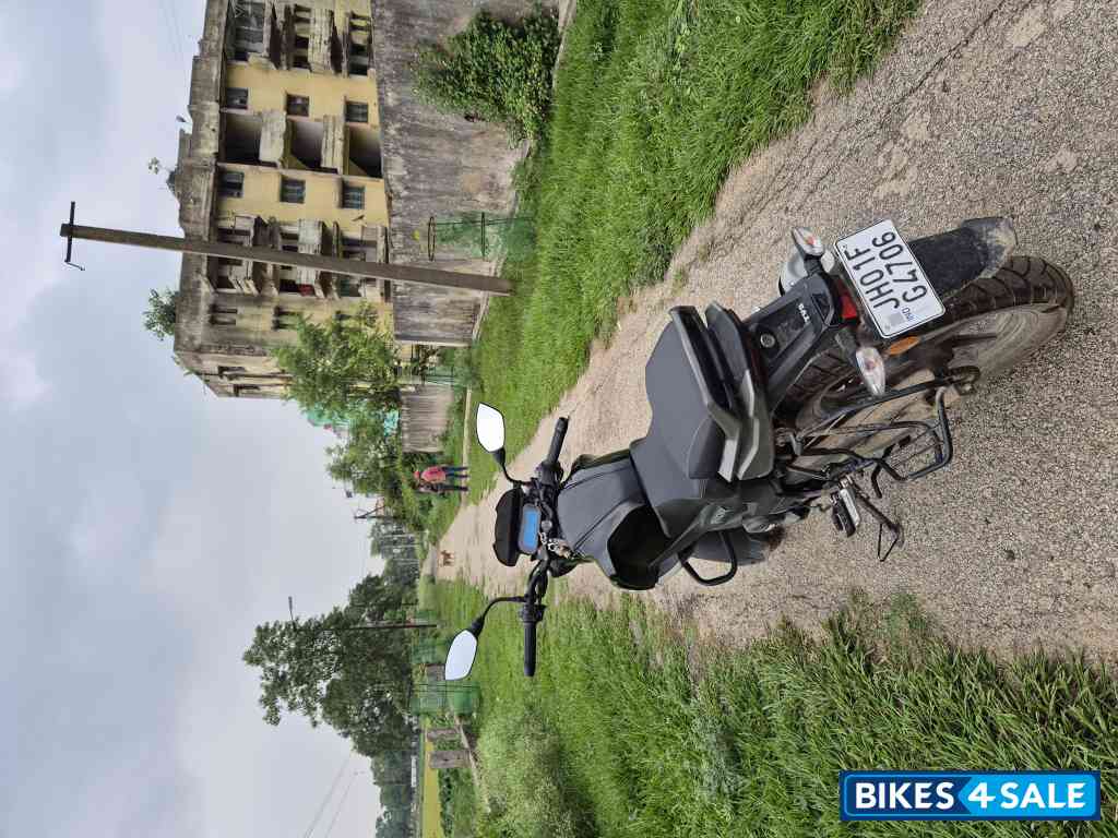 Black TVS Raider Split Seat