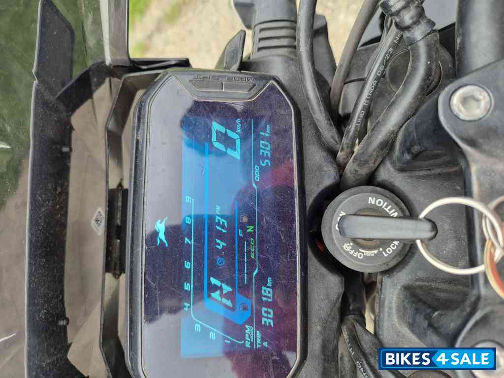 Black TVS Raider Split Seat