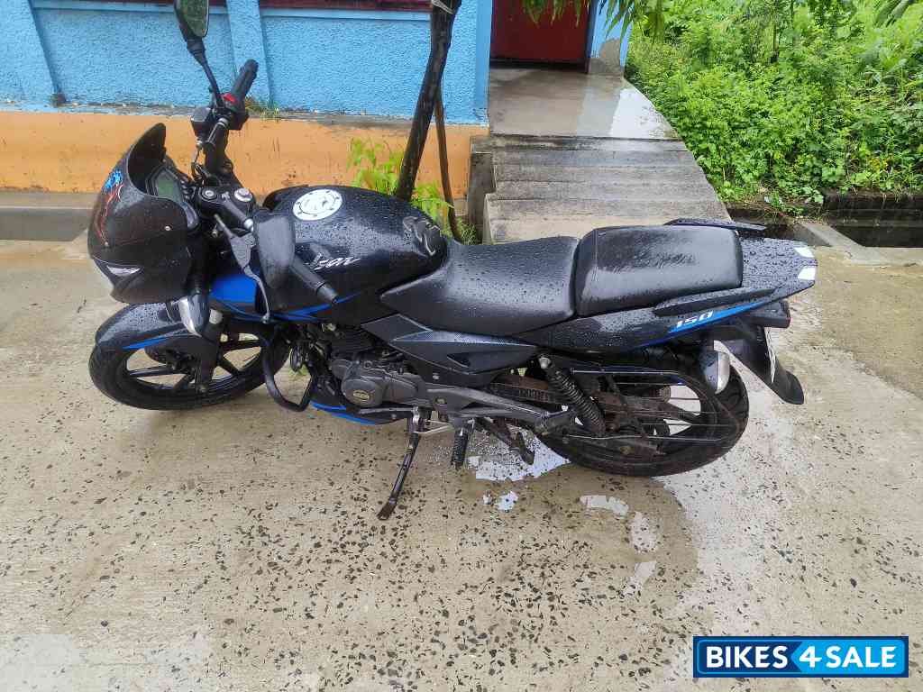 Bajaj Pulsar 150