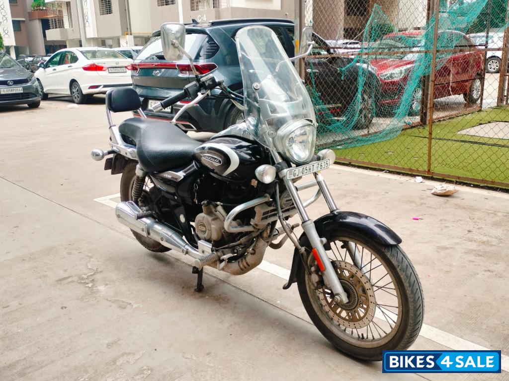 Bajaj Avenger Cruise 220 BS6