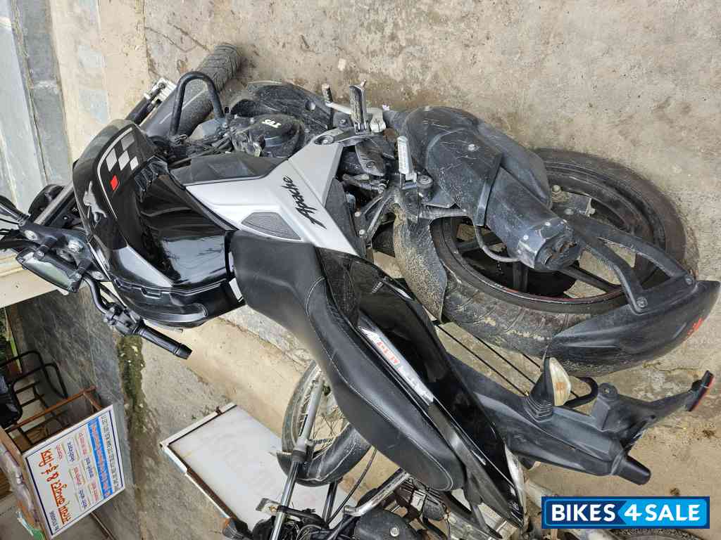 TVS Apache RTR 160 4V
