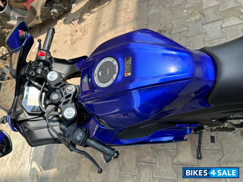 Blue Yamaha R15 V4