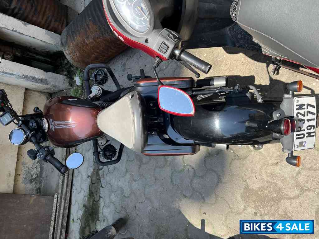 Jawa 42 Bobber Dual Channel ABS