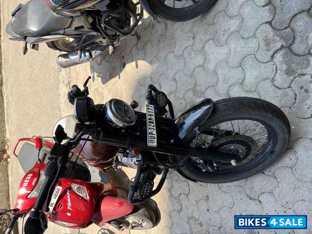 Jawa 42 Bobber Dual Channel ABS