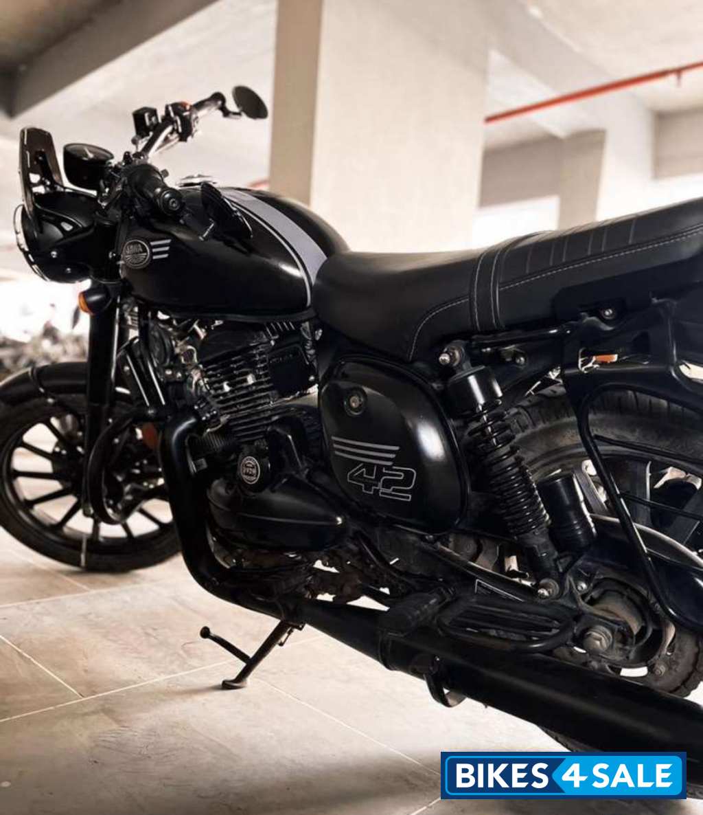 Black Jawa 42 Dual Channel ABS AllStar Black