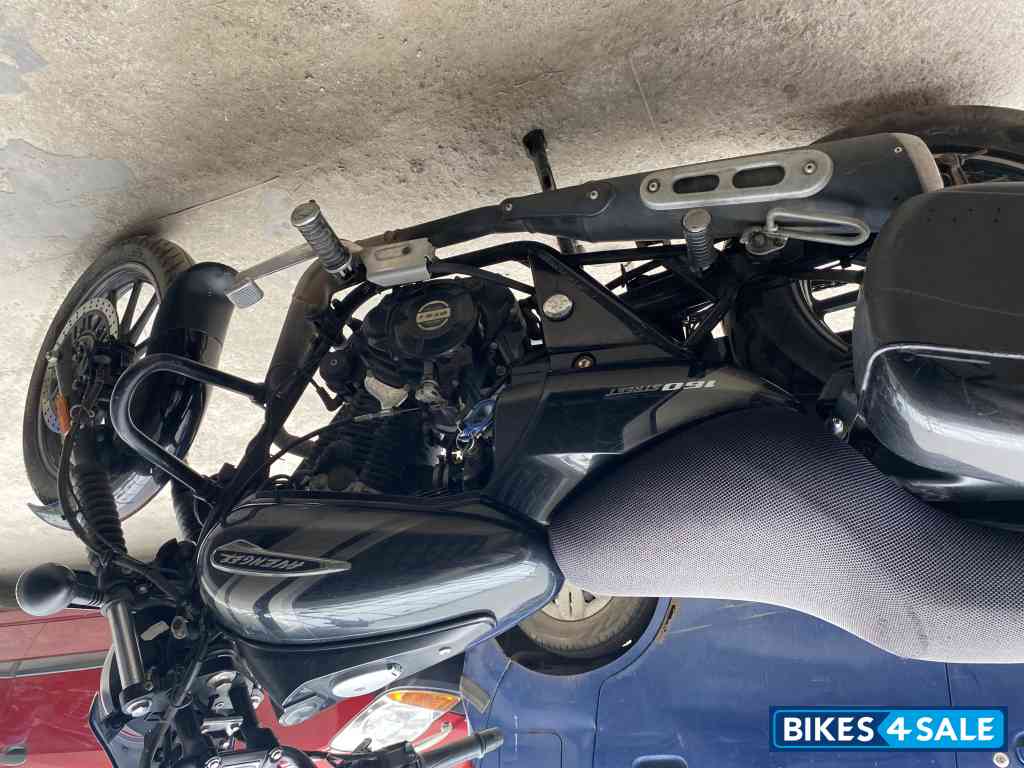 Bajaj Avenger Street 160 BS6