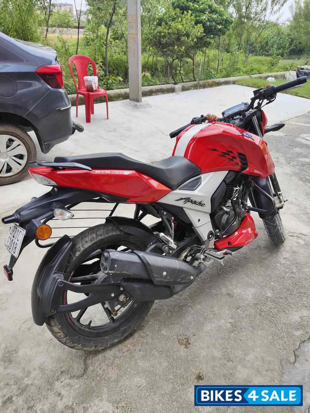 Red TVS Apache RTR 160 4V BS6