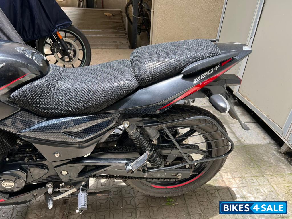 Bajaj Pulsar 220 DTSFi