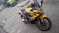 Bajaj Pulsar RS 200