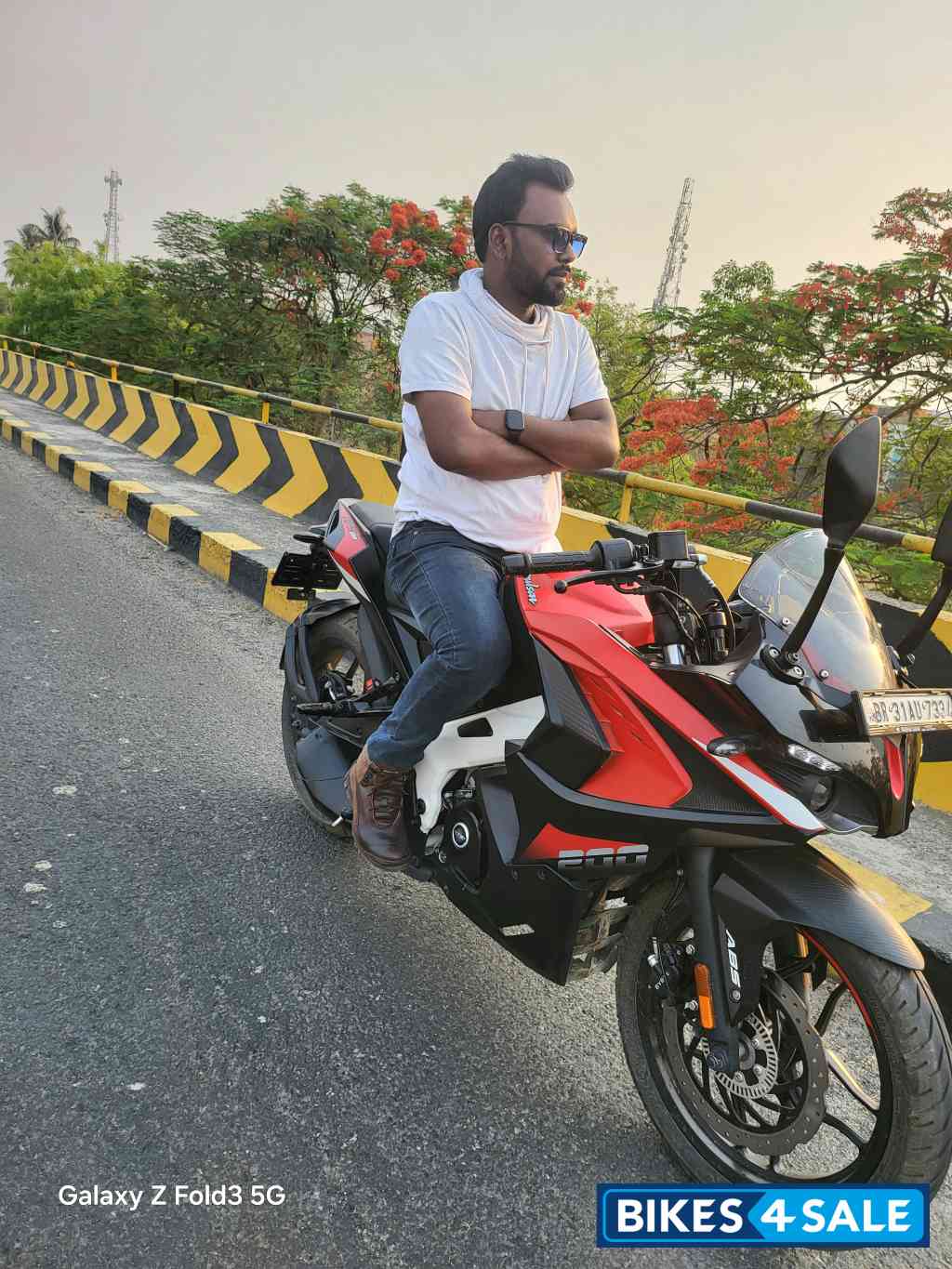 Burnt Red Bajaj Pulsar RS 200