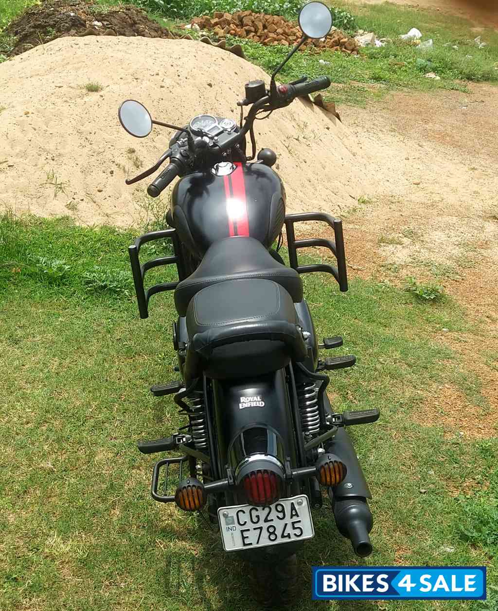 Stealth Black Royal Enfield Classic Stealth Black