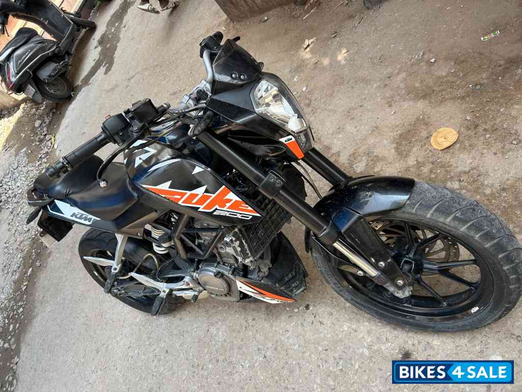 KTM Duke 200