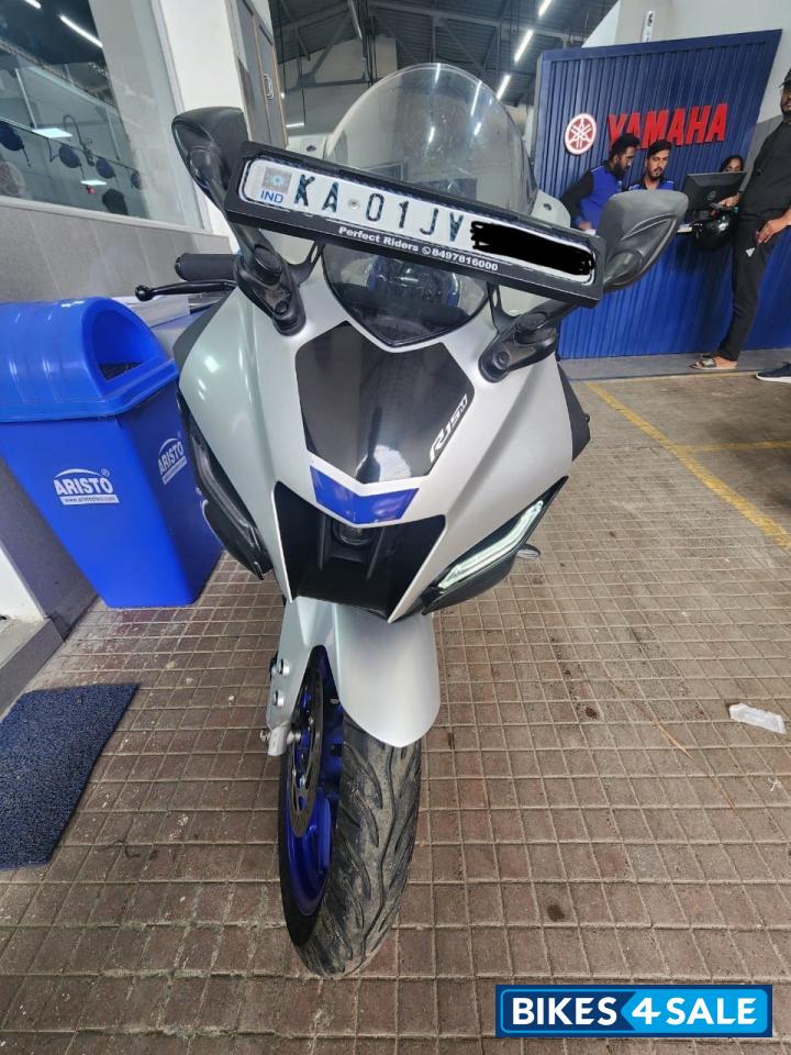 Mettalic Silver With Blue Yamaha R15M