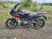 Bajaj Pulsar 180F Neon