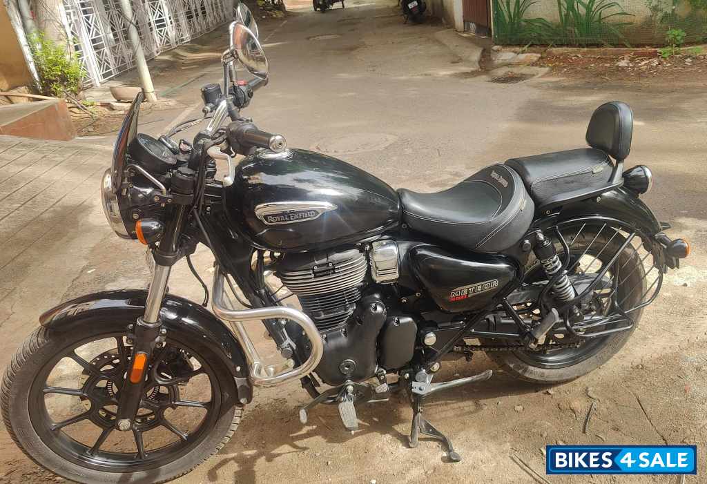 Royal Enfield Meteor 350 Stellar