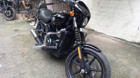 Black Harley Davidson Street 750