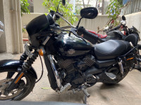 Black Harley Davidson Street 750