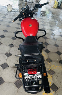 Red And Black Royal Enfield Thunderbird X 350