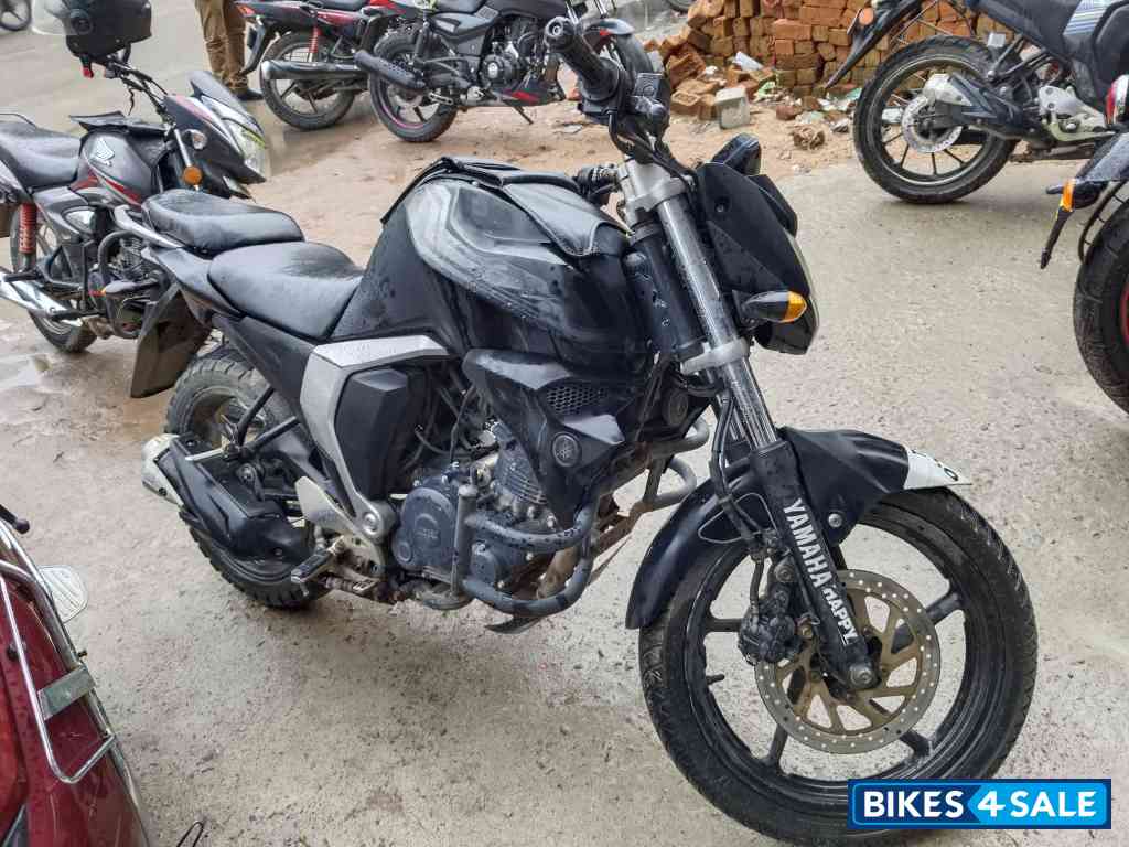 Yamaha FZ-S FI V2 Yamaha FZ-S FI V2