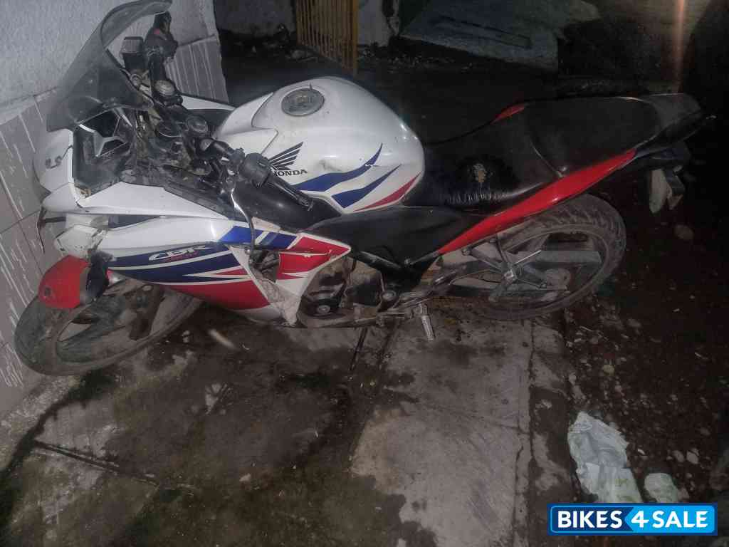 Honda CBR 250R