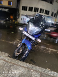 Bajaj Pulsar 220F