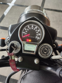 Royal Enfield Classic Stealth Black 2021 Model