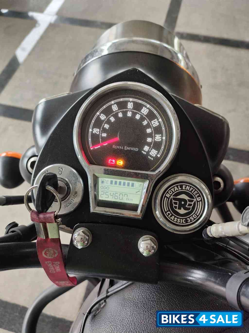 Stealth Black Royal Enfield Classic Stealth Black