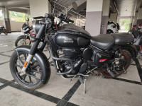 Stealth Black Royal Enfield Classic Stealth Black