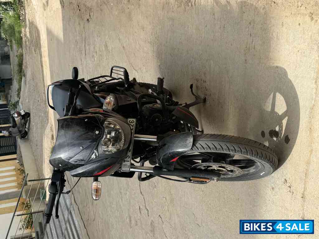 Bajaj Pulsar 150 BS6