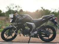 Yamaha FZ FI V2