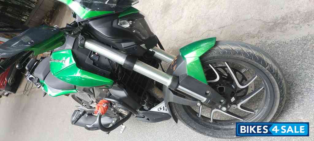 Bajaj Dominar 400 ABS BS6