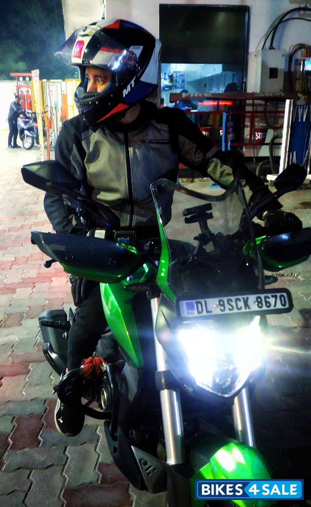 Bajaj Dominar 400 ABS BS6