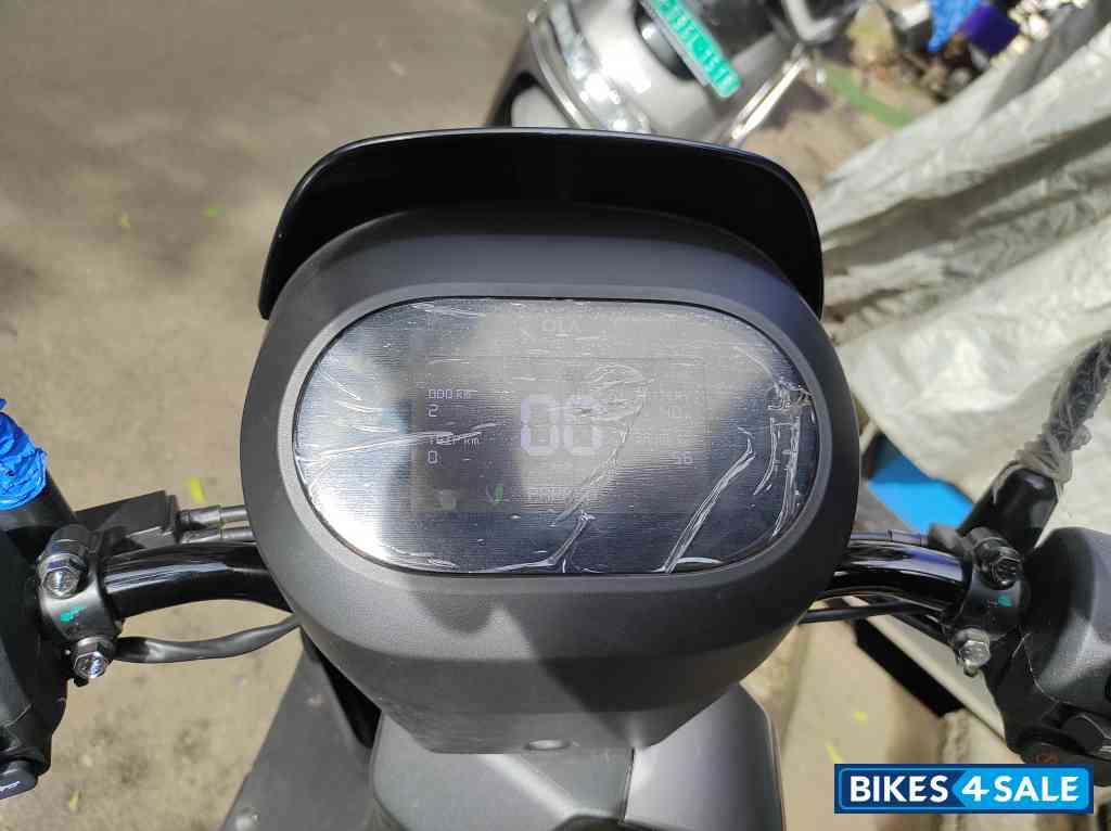 Silver Grey Ola S1X 4 kWh