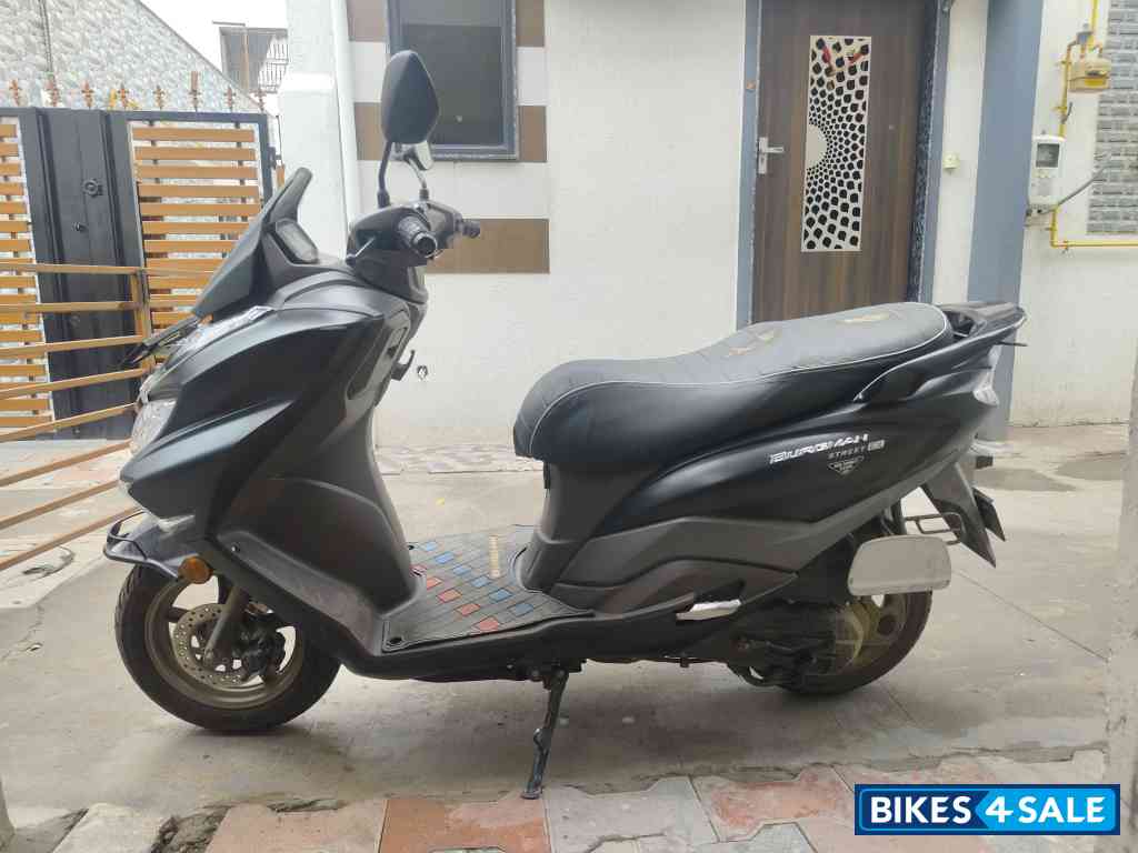 Suzuki Burgman Street EX