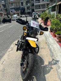 Yezdi Scrambler Single Tone