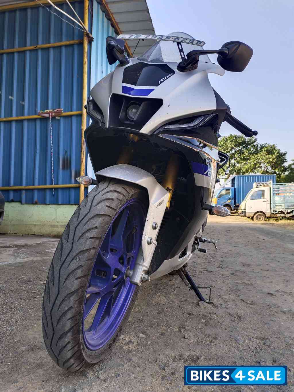 Yamaha R15M