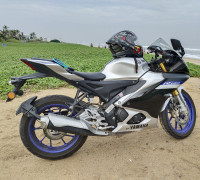 Yamaha R15M